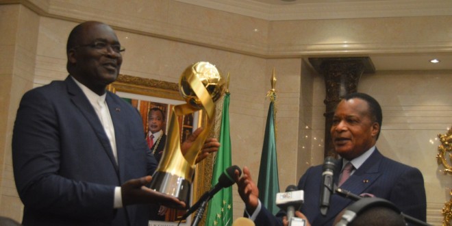 Le-President-Denis-SASSOU-NGUESSO-offre-2-trophees-a-la-CAHB-1080x675